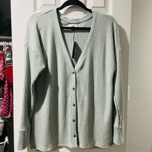 NWT Abercrombie Thermal top